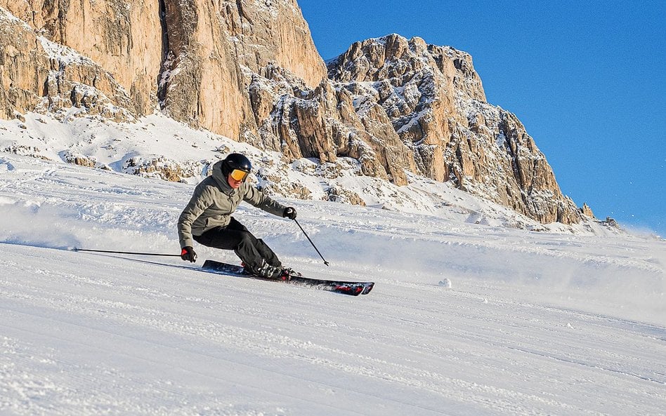 Na narty we Włoszech tylko w kasku. Rosną też ceny karnetów – „sport dla bogatych”?