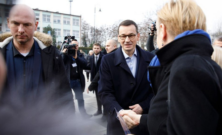 Premier Mateusz Morawiecki w drodze po program
