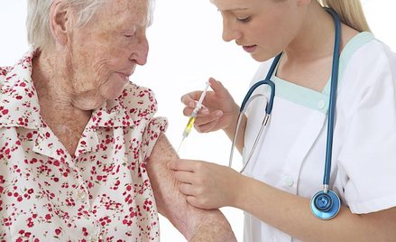 Z bezpłatnych szczepionek przeciw grypie może skorzystać w Lublinie 7,3 tys. seniorów