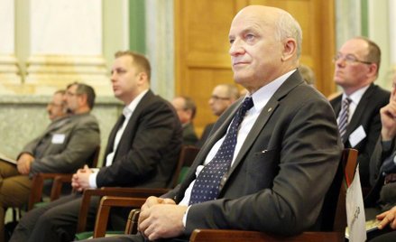 Dotychczasowy szef gdańskiego koncernu został powołany przez radę nadzorczą na kolejną kadencję. Paw