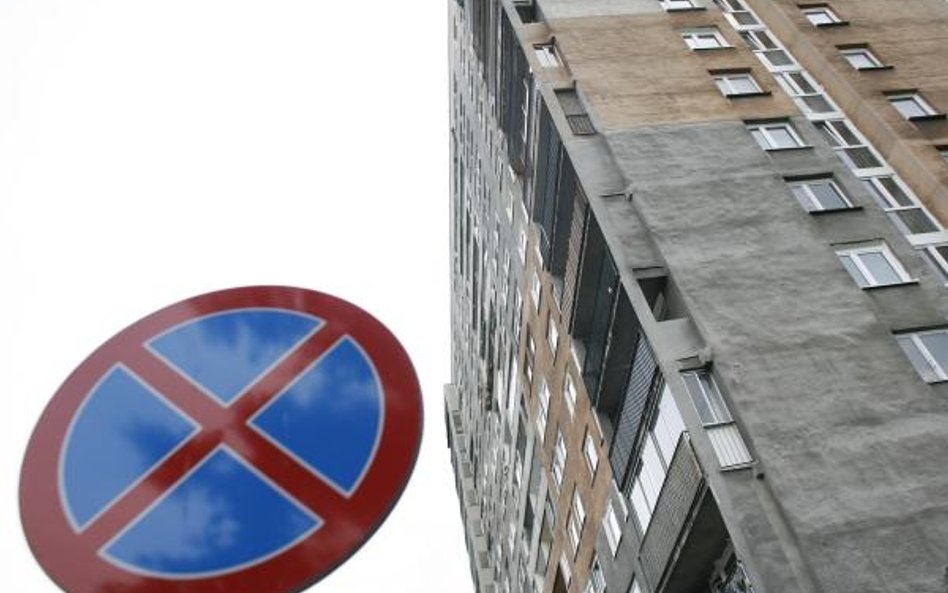 Wspólnoty mieszkaniowe: uchwała nieuchylona, zarząd działa