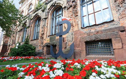 Miejsce pamięci Powstania Warszawskiego: gmach Banku Polskiego przy ul. Bielańskiej w Warszawie