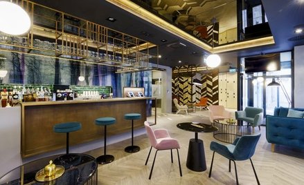 Pierwszy hotel kontrolowany przez smartfon