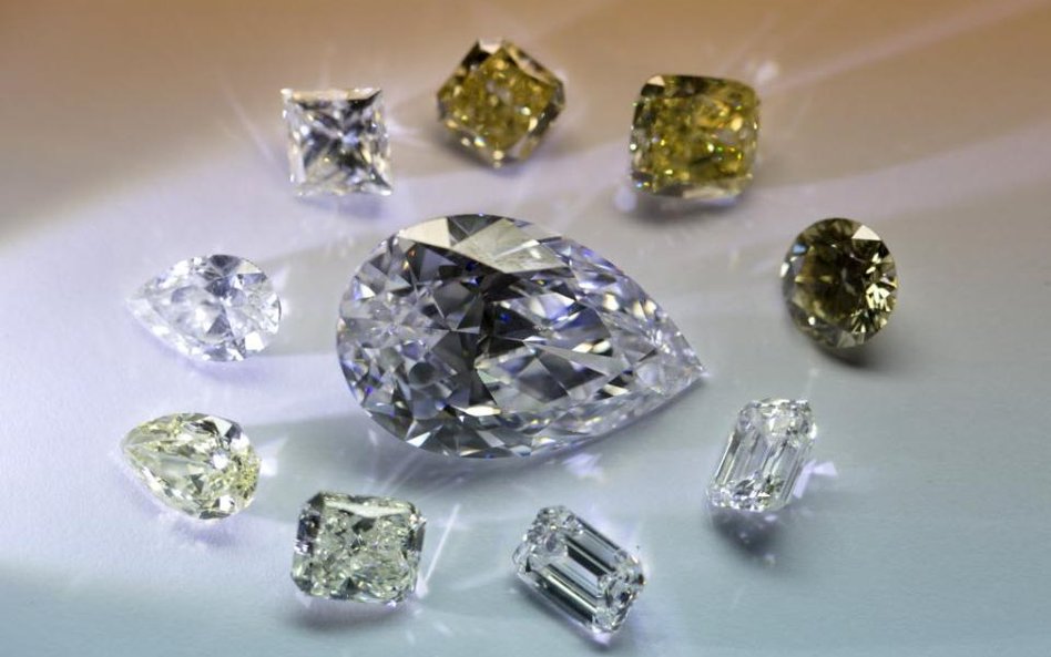Łukoil sprzedaje diamenty