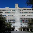 Jednostka marsylska była jednym z budynków, który zapoczątkował erę brutalizmu w architekturze.