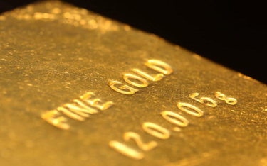 Rosja gwałtowne skupuje złoto. Polska też