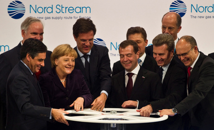nne czasy – 8 listopada 2011 roku otwarcie pierwszej nitki Nord Stream 1 świętują przywódcy zaangażo