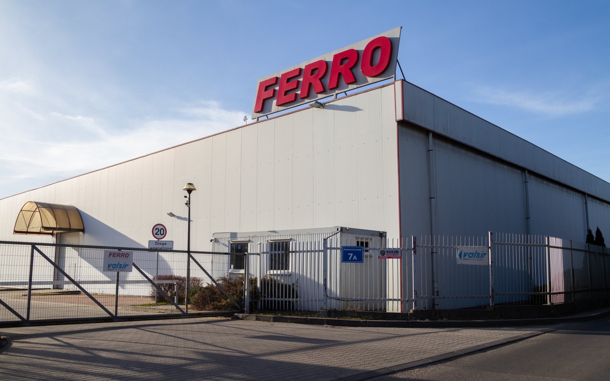 Ferro oczekuje stopniowej stabilizacji popytu