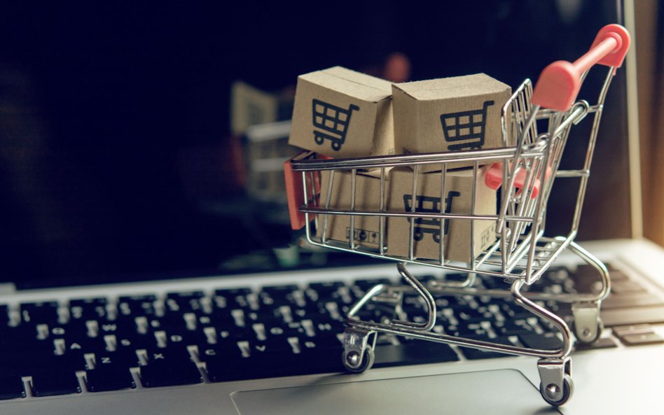 Czy cyfrowy poniedziałek zdetronizuje czarny piątek? Idą zmiany w e-commerce