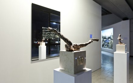 Haig Aivazian, Pożegnalne pocałunki, 2013, fot. B. Stawiarski 7 Seo Min Jeong, Resztki, 2009, fot. B