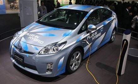 Toyota, samochody elektryczne