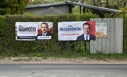 Plakaty wyborcze kandydatów w II turze wyborów prezydenckich