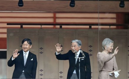 Cesarz Japonii żegna się z poddanymi