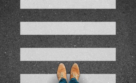 Pieszy wchodzący na pasy bez pierwszeństwa - stanowisko Ministerstwa Infrastruktury