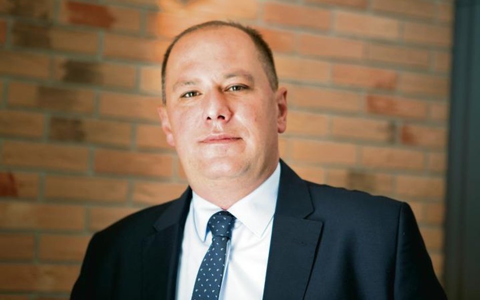 Adam Skrzypek, prezes Esotiq & Henderson, podkreśla, że spółka będzie się rozwijać. Środki z emisji 