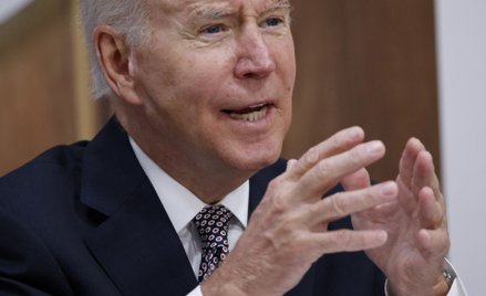 Ameryce zagraża „slowcesja”