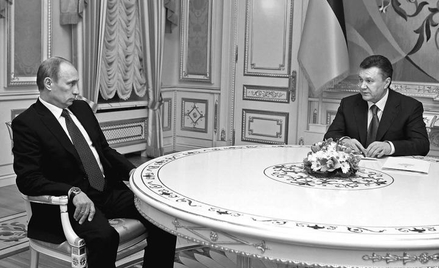 Rosyjski premier Władimir Putin i prezydent Ukrainy Wiktor Janukowycz, Kijów 26 kwietnia 2010 r.