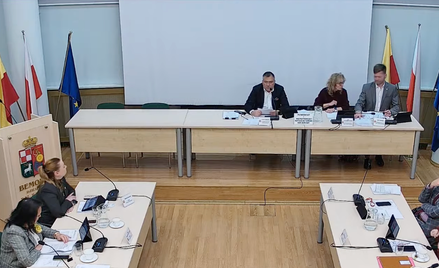 Radni Bemowa poparli projekt uchwały prohibicyjnej jednogłośnie