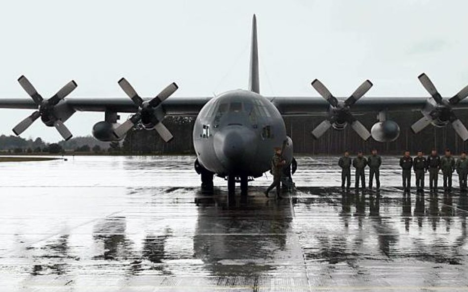 Siły Powietrzne mają wciąż tylko jeden hercules C-130, który stacjonuje na lotnisku w Powidzu (na zd