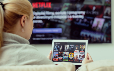 Właściciele platformy Netflix oczekują od niej zysków. Firma nie wycofa się ze swojej polityki wzglę