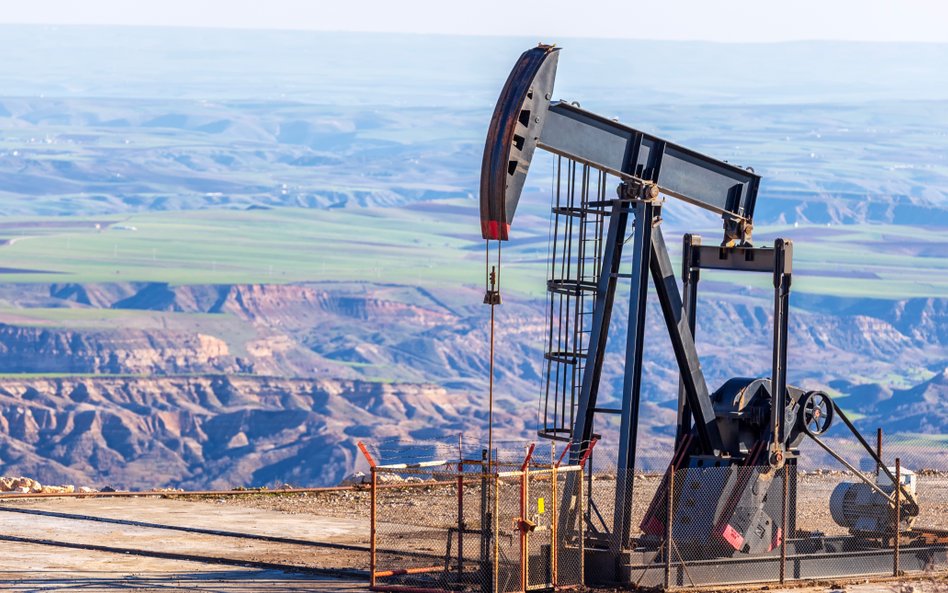 Skok cen ropy o 29 proc. od początku konfliktu. Co dalej z paliwami?