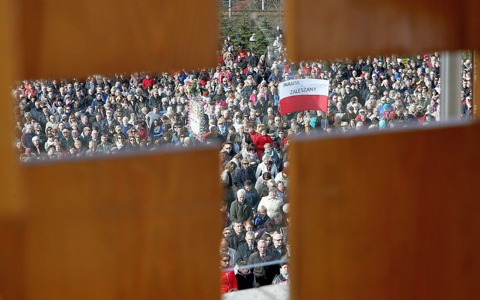 Sojusz biskupów z mediami pozwoli przezwyciężyć problem Kościoła z komunikacją