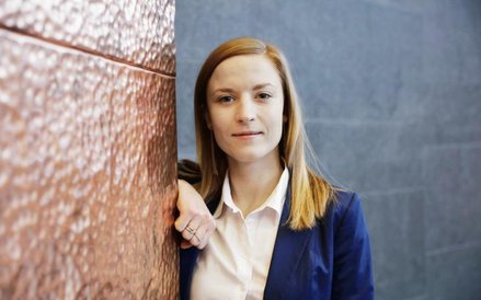 Izabela Sajdak, zarządzająca w BPS TFI. Jest absolwentką SGH, ma tytuł CFA. Karierę rozpoczynała w C