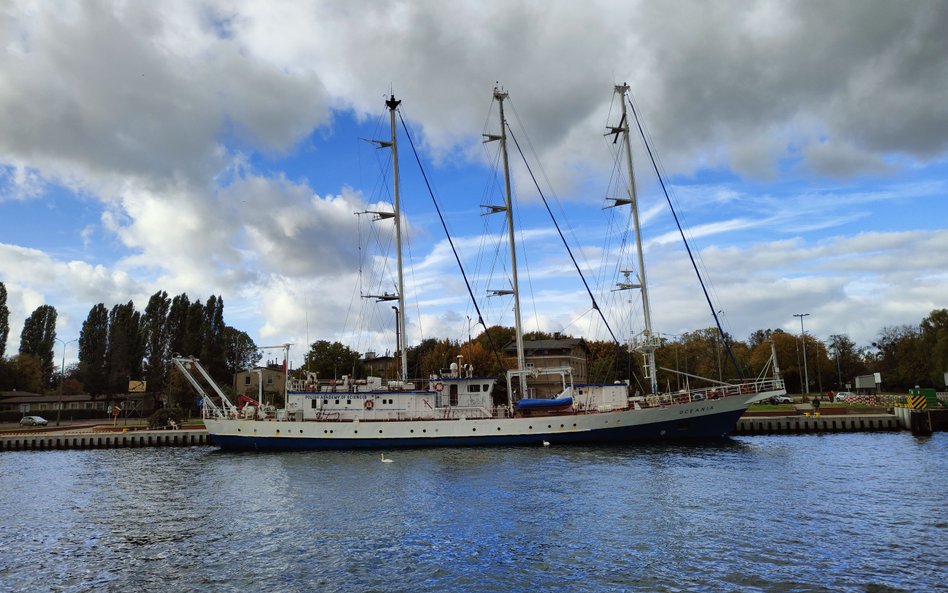 „Oceania” to żaglowiec należący do Instytutu Oceanologii Polskiej Akademii Nauk.