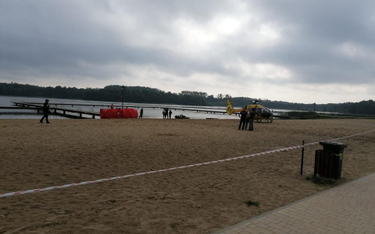 Ciało dziecka dryfujące na tafli jeziora Szperek w Antoninie w Wielkopolsce zauważył w czwartek przy