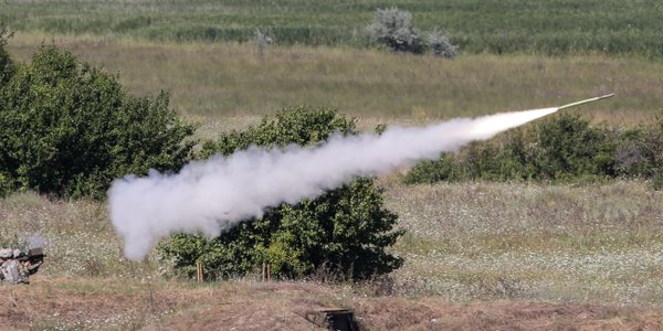 Chiny mają dozbrajać Iran mimo rozejmu. Trump grozi Pekinowi