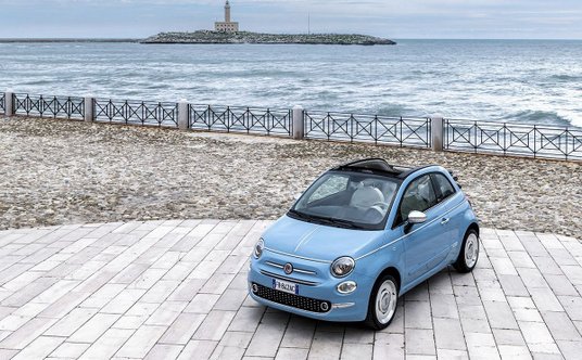 "Limitowana, jubileuszowa wersja Fiata 500 Spiaggina 58"