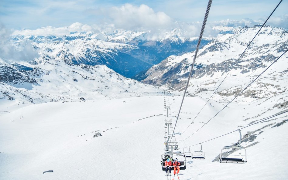 Kurort alpejski Val Thorens we Francji.