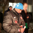 Włodzimierz Karpiński przed siedzibą Sądu Rejonowego Katowice-Wschód