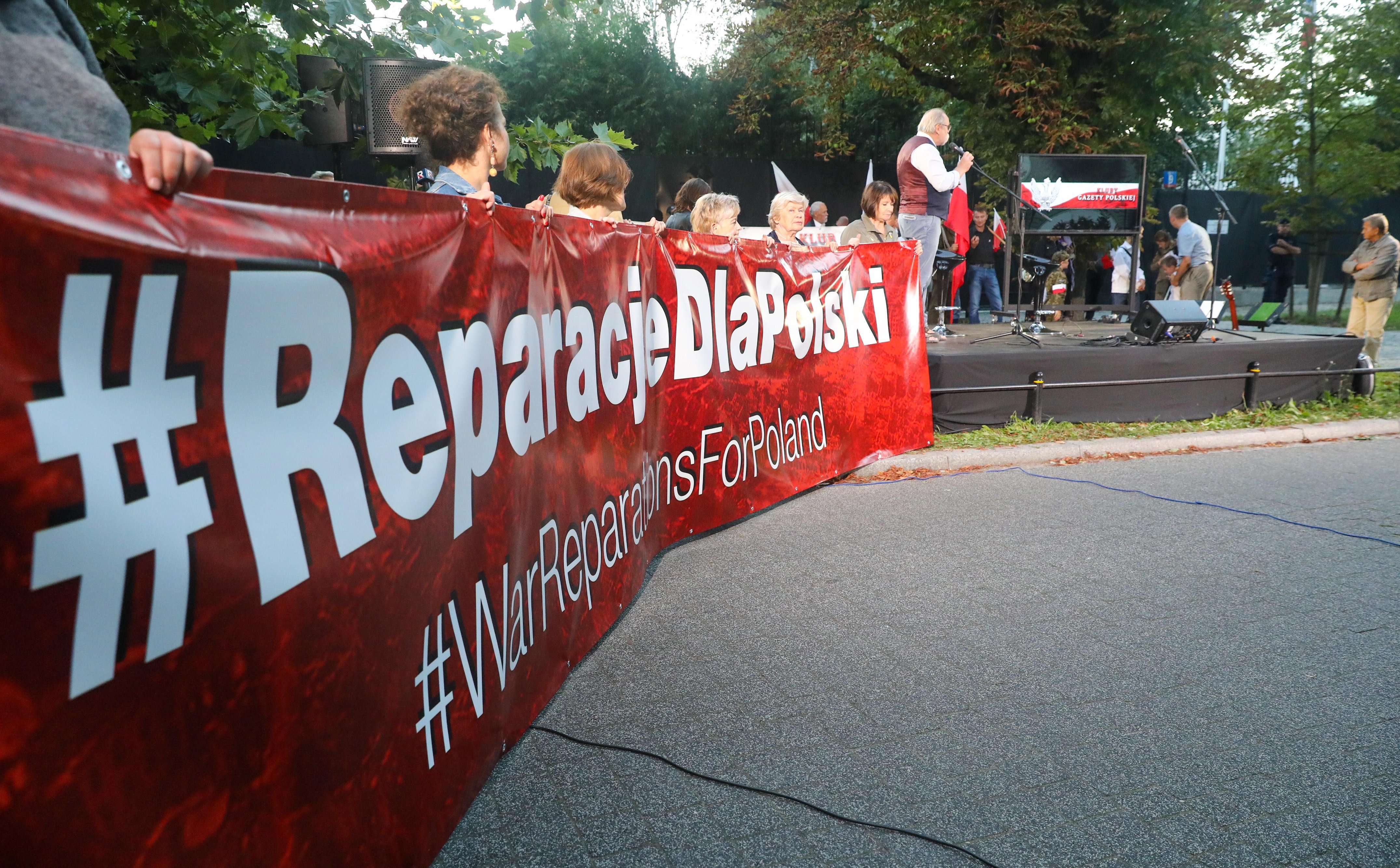 Rafał Adamus: Czy sprawa roszczeń względem Niemiec z tytułu II wojny światowej jest sprawą prawnie zamkniętą?