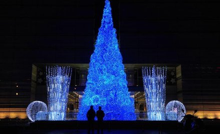 Choinka przed biurowcem w Pekinie