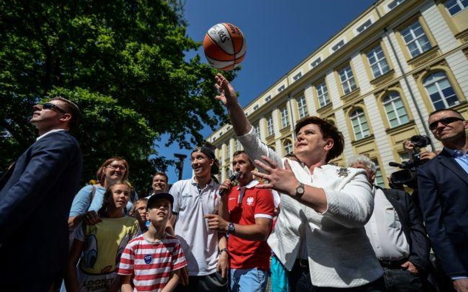 Sondaż: Polacy zadowoleni z 500plus