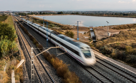 Europejczycy chcą jeździć pociągami. „Przekonamy do tego biura podróży”