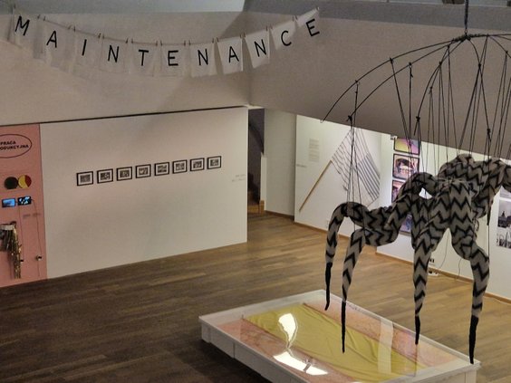 Wystawa „Chcemy całego życia. Feminizmy w sztuce polskiej”. Na zdjęciu trzecia sekcja wystawy „Wspól