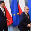 Premier Mateusz Morawiecki (L) i wicepremier, minister aktywów państwowych Jacek Sasin (P)