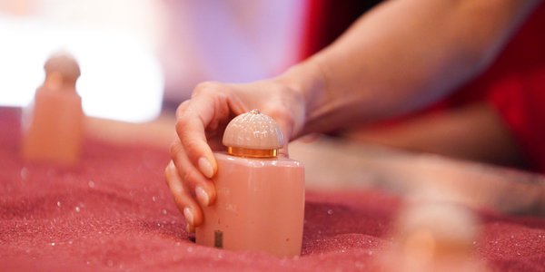 Perfumy, które podbijają świat. Dawniej były prezentem dla władców i głów państw