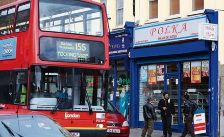 W Londynie Polak też przecież może być u siebie: wystarczy wstąpić po kabanosa...
