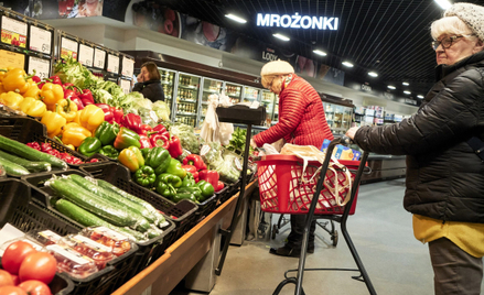 Sklepy spożywcze mocno walczą dzisiaj o uwagę klientów. Głównie promocjami i innymi tego typu akcjam