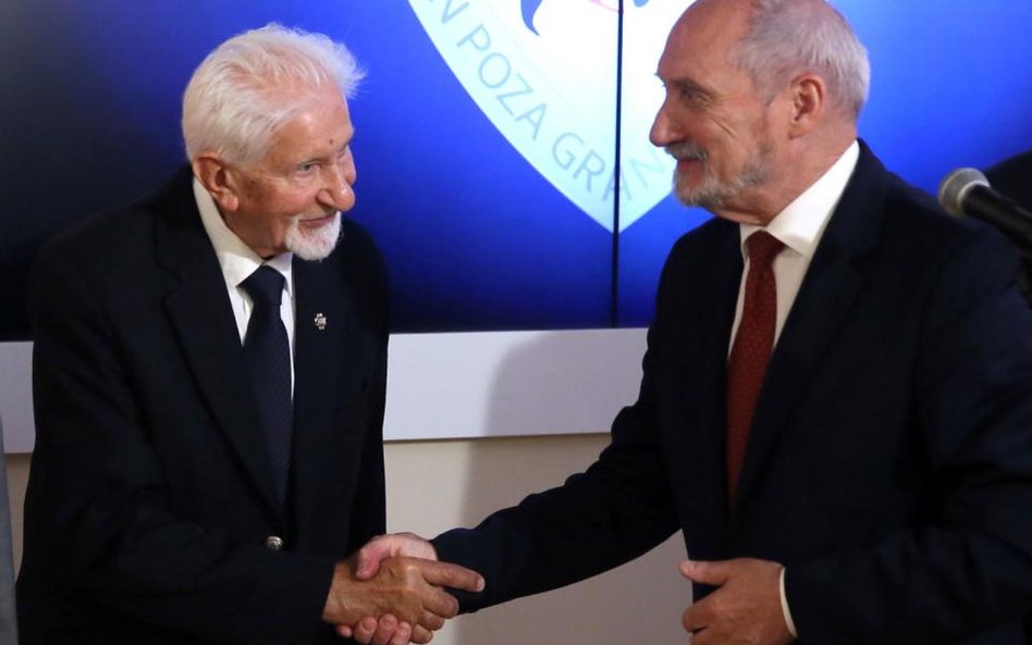 Szułdrzyński: Macierewicz wygrał batalię o 1 sierpnia