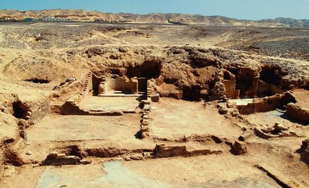 Erem w Naqlun. Kiedyś szept modlitw, dzisiaj szelest piasku