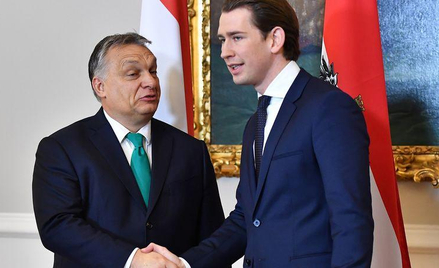 Premier Viktor Orbán w czasie wtorkowego spotkania z kanclerzem Sebastianem Kurzem