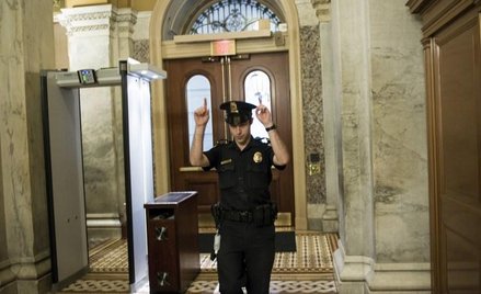 Waszyngton: strzelanina przed Kapitolem