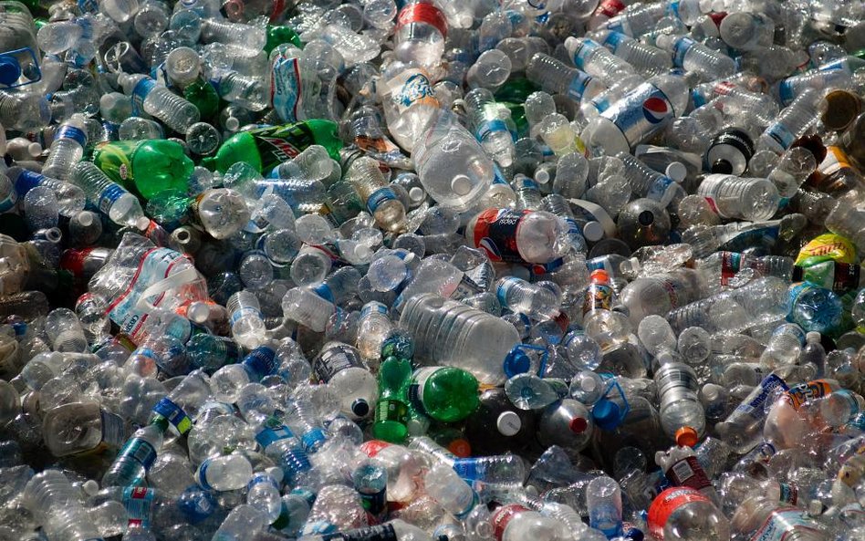 Zmiana klimatu zagraża nam na równi z plastikowymi odpadami