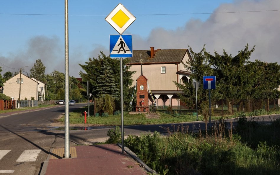 Pożar wybuchł w lesie w okolicach miejscowości Międzyleś w powiecie wołomińskim