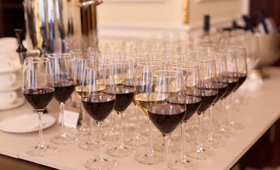 Podatkowe rozliczanie wydatków związanych z organizacją eventów czy przyjęć biznesowych to od lat st