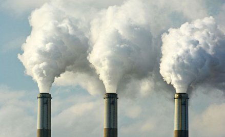 Raport: 1 proc. bogatych emituje więcej CO2 niż pół świata